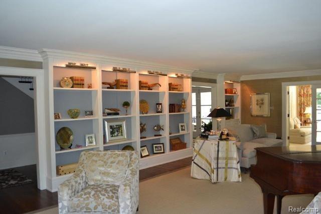 2 Rathbone Place Grosse Pointe, MI 48230 - Photo 3 of 21 DSC_0108.jpg