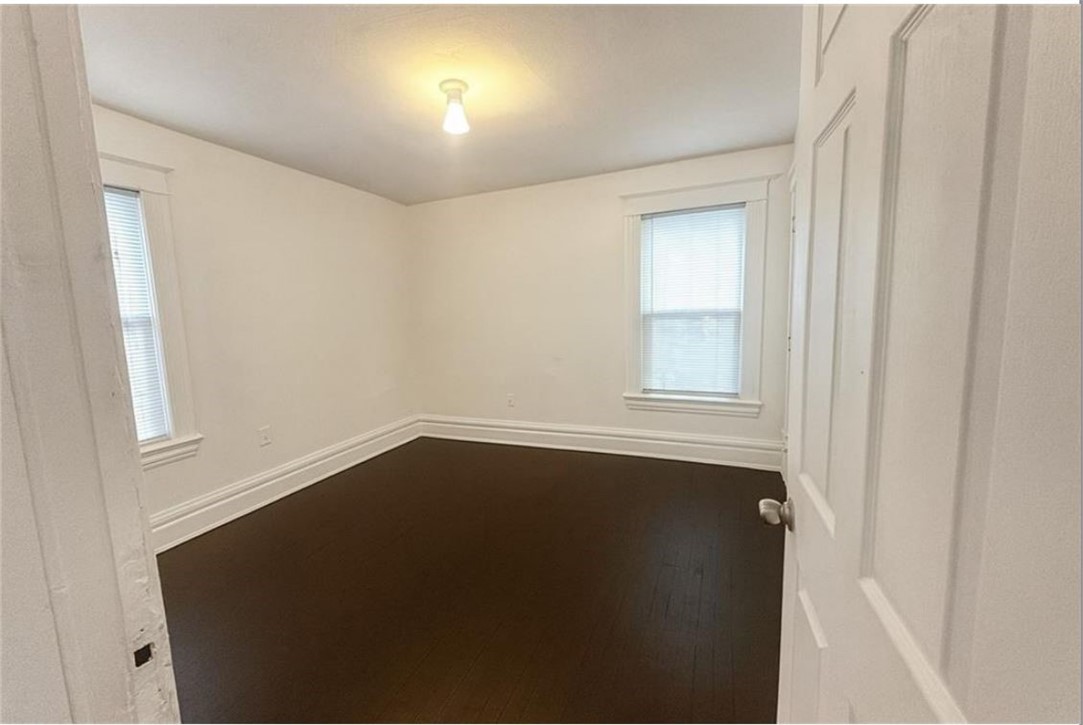 515 Emerson Street Rochester, NY 14613 - Photo 11 of 18