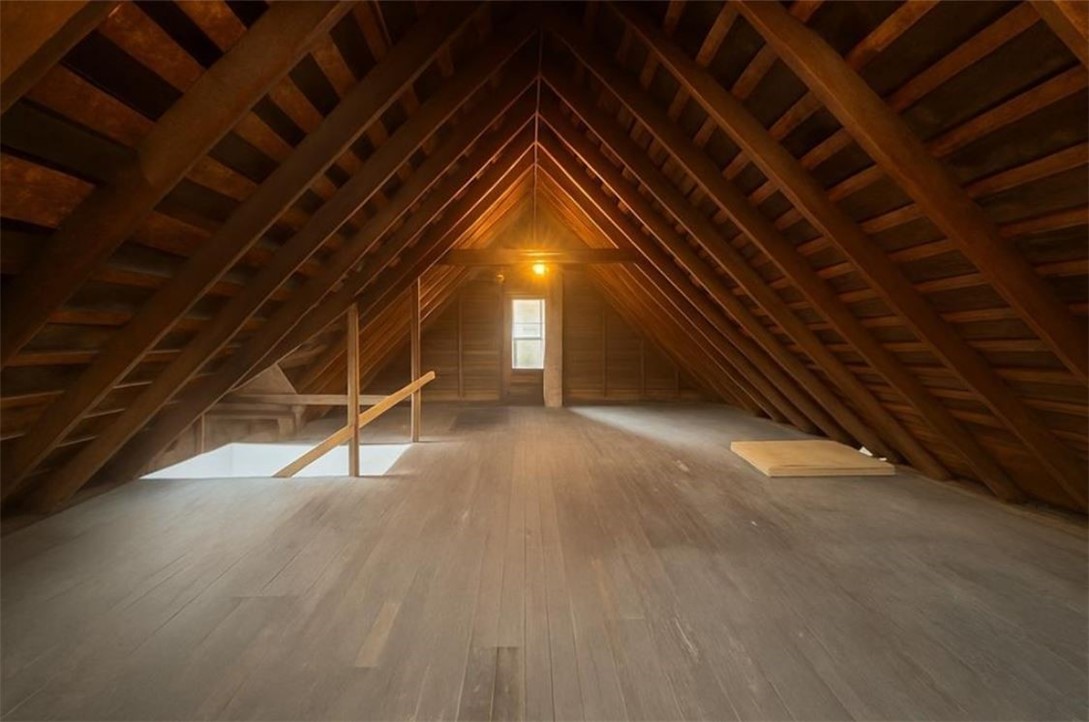 515 Emerson Street Rochester, NY 14613 - Photo 5 of 18