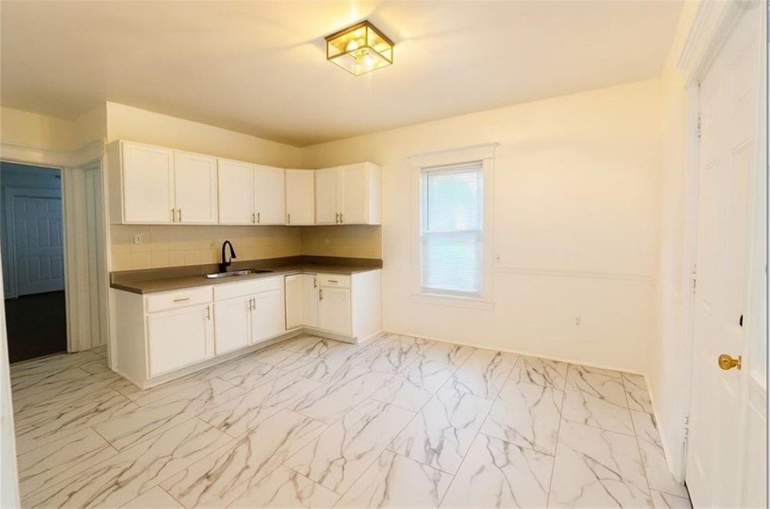 515 Emerson Street Rochester, NY 14613 - Photo 6 of 18