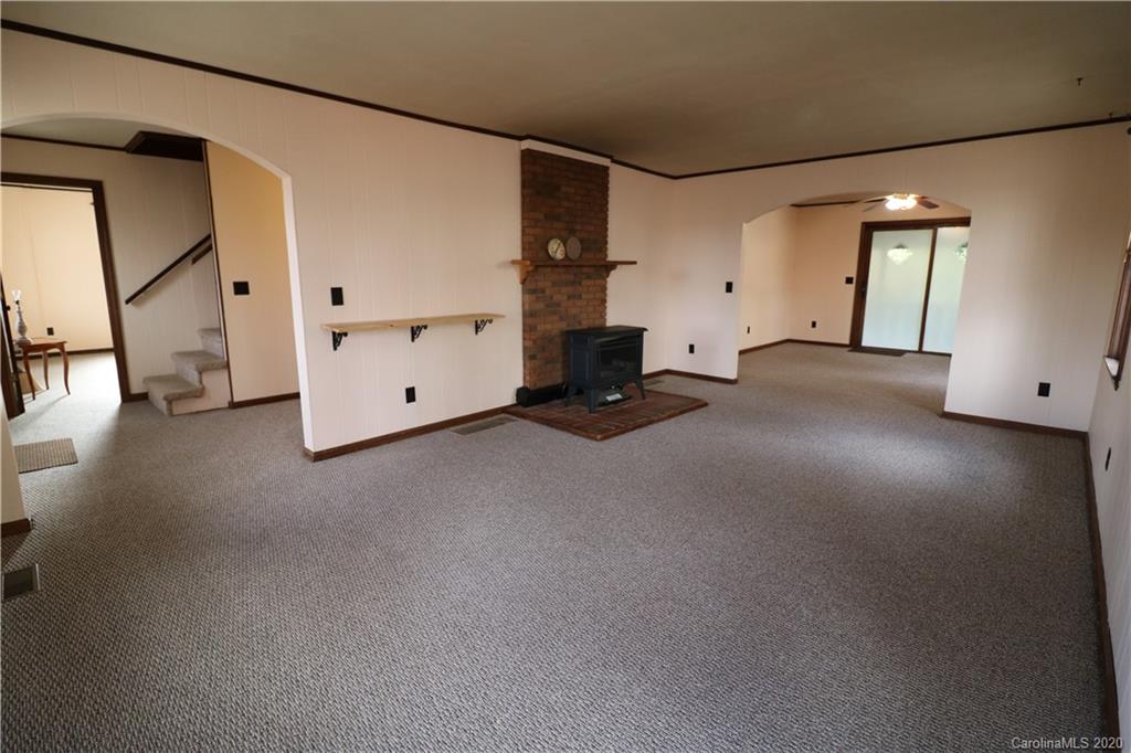 892 Calhoun Trail Rutherfordton, NC 28139 - Photo 12 of 36 Gallery Image 12
