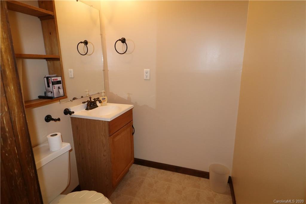 892 Calhoun Trail Rutherfordton, NC 28139 - Photo 16 of 36 Gallery Image 16