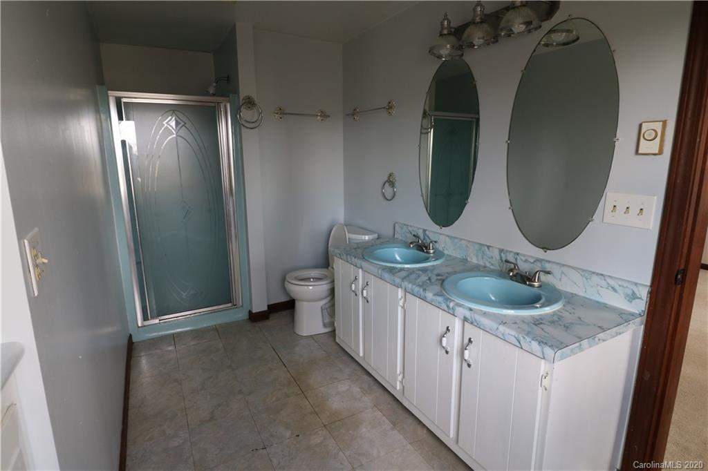 892 Calhoun Trail Rutherfordton, NC 28139 - Photo 19 of 36 Gallery Image 19