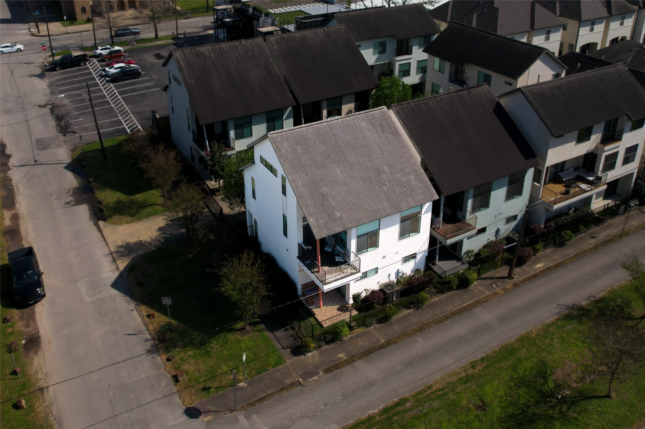 2205 Bastrop Street Houston, TX 77003 - Photo 6 of 31 an aerial view of multiple houses with a yard