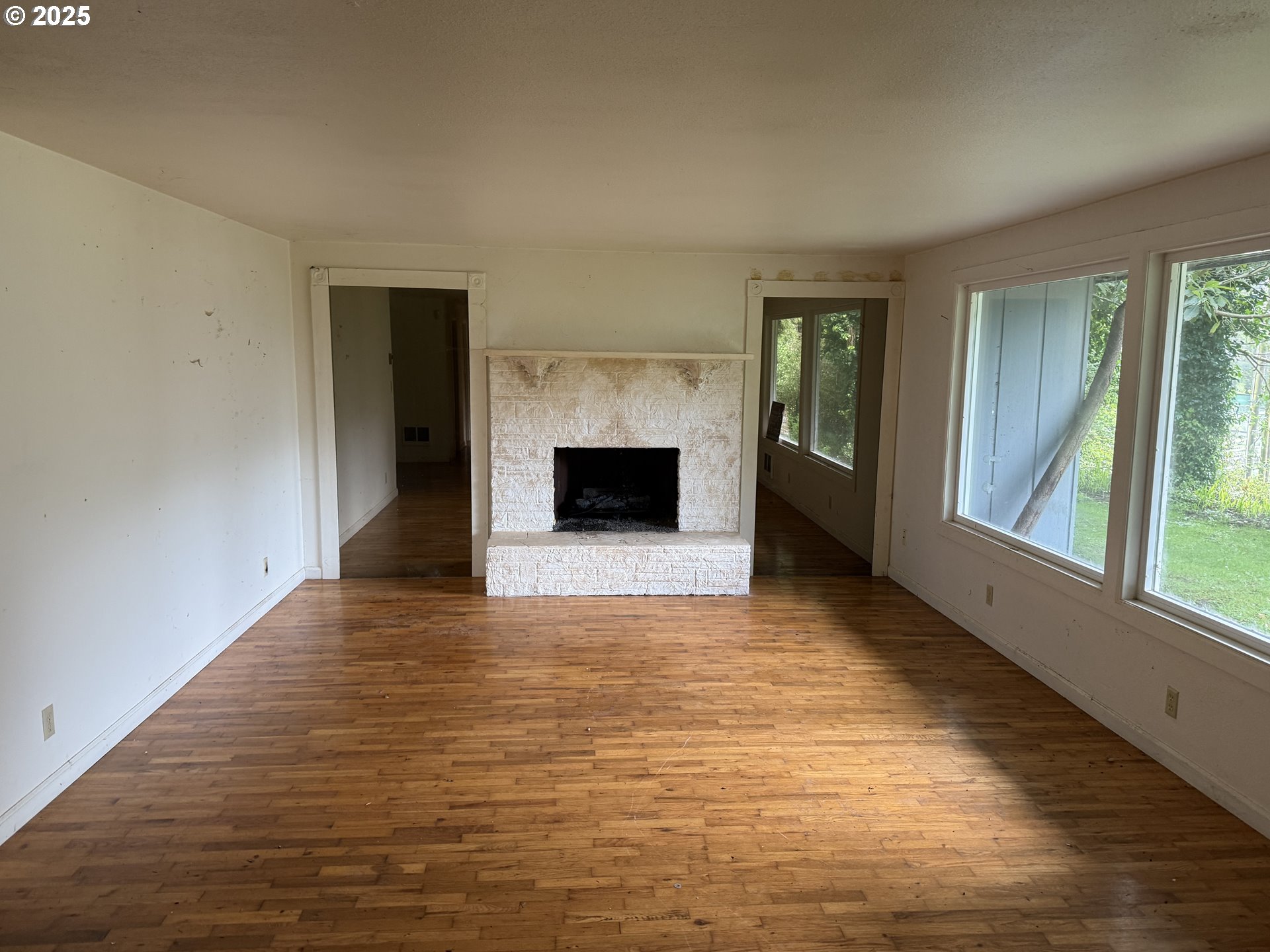 28315 Mateer Road Gold Beach, OR 97444 - Photo 5 of 36 Gallery Image 5