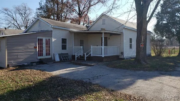 $55,000 | 207 Northwest Main Street, Cuba, MO 65453