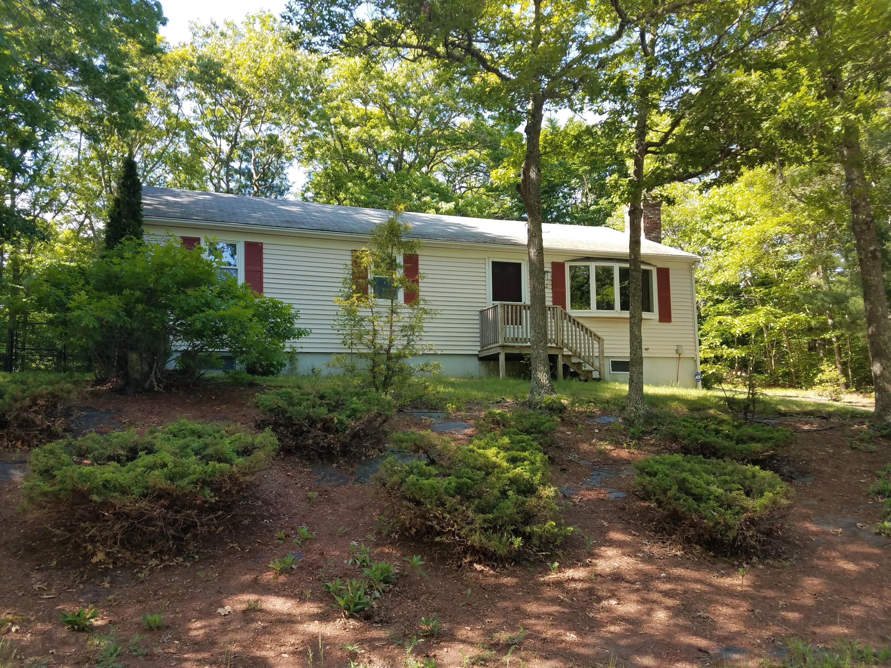 32 Essex Road Mashpee, MA 02649 - Photo 2 of 28 20180603_154717