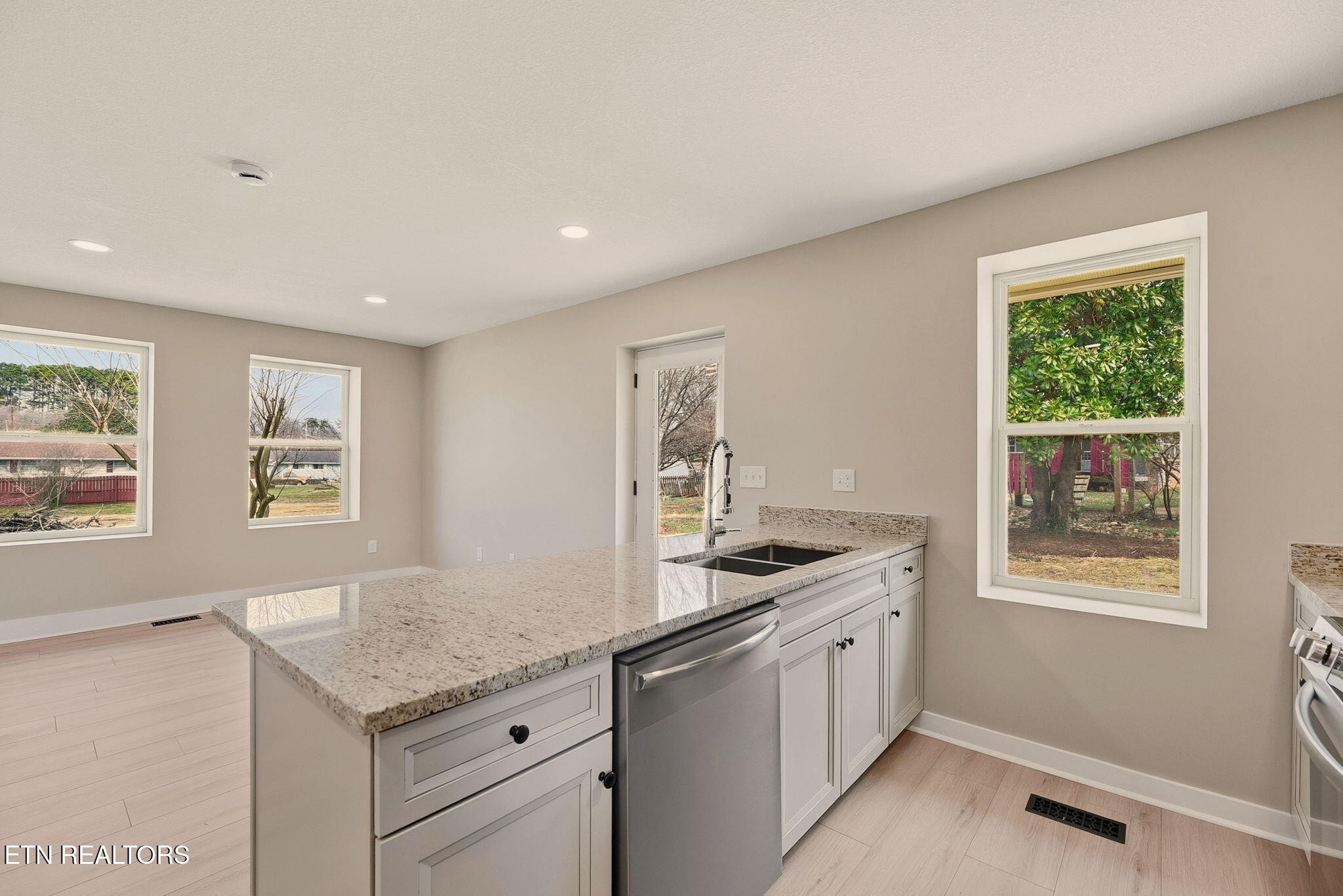 120 Marquette Road Oak Ridge, TN 37830 - Photo 19 of 37 Gallery Image 19