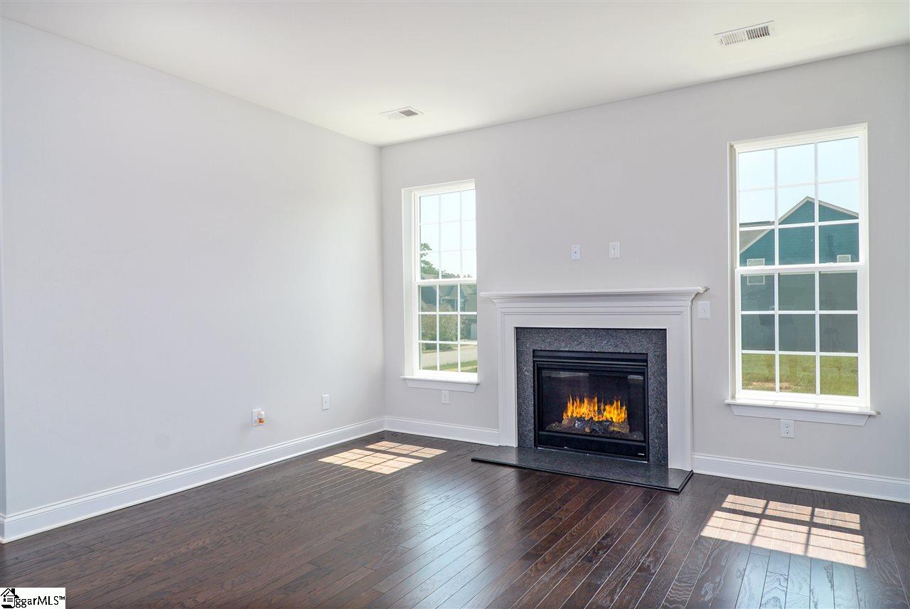 108 Arnold Mill Road Simpsonville, SC 29680 - Photo 5 of 19 Gallery Image 5
