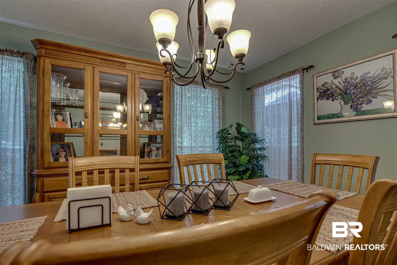 205 Avon Circle East Daphne, AL 36526 - Photo 8 of 31