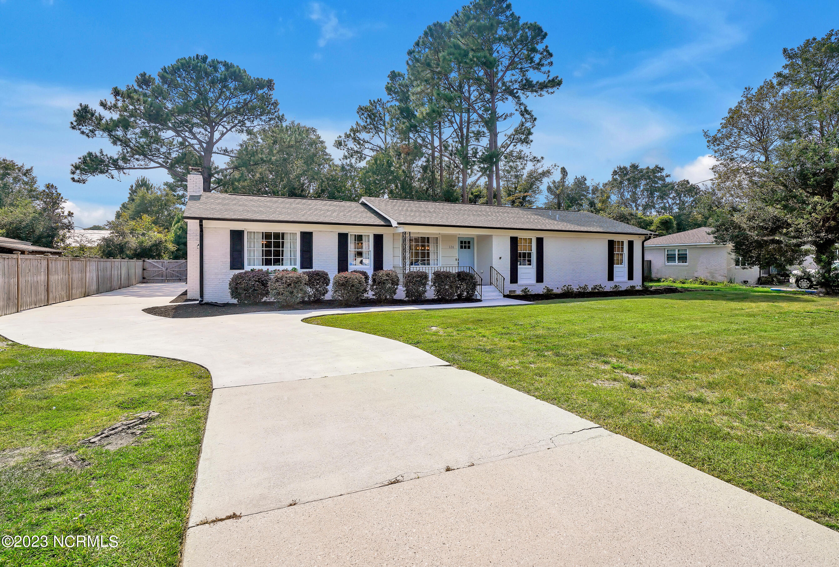 126 Spartan Road Wilmington, NC 28405 - Photo 2 of 38 126SpartanRoad-2