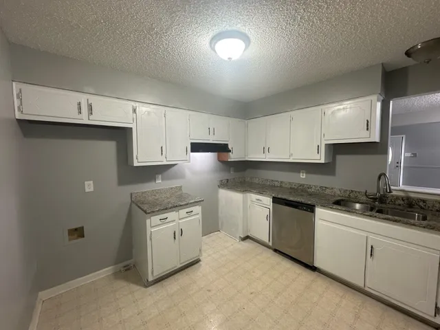 $159,000 | 5162 Walton Lake, Memphis, TN 38118