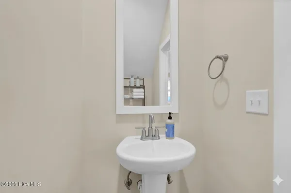 $1,950 | 328 Starfish Lane, Sneads Ferry, NC 28460