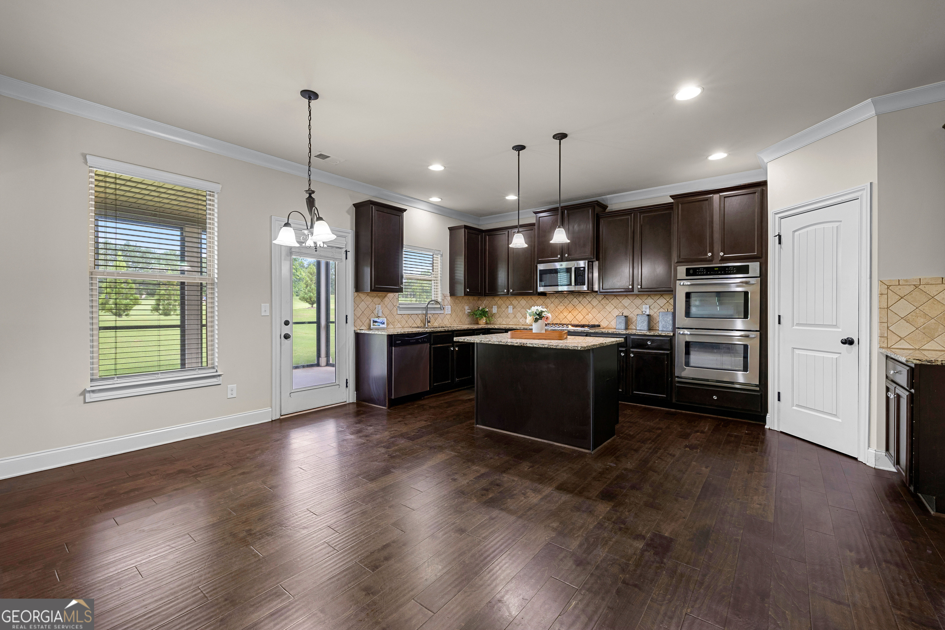 3256 Alhambra Circle Hampton, GA 30228 - Photo 14 of 53