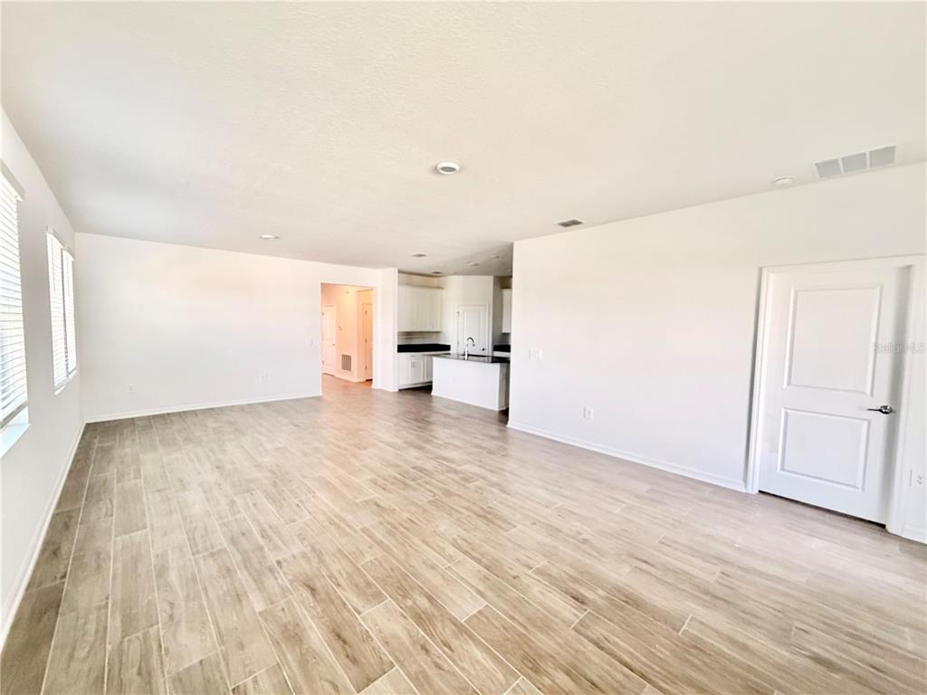 16622 Parable Way Winter Garden, FL 34787 - Photo 8 of 28