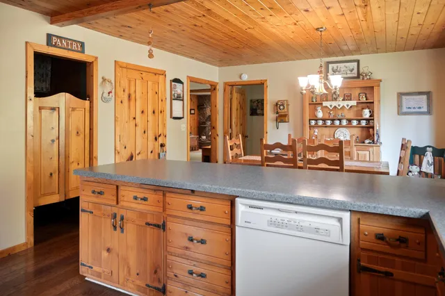 $874,000 | 5895 Mapleton Road South, Baxter, MN 56425