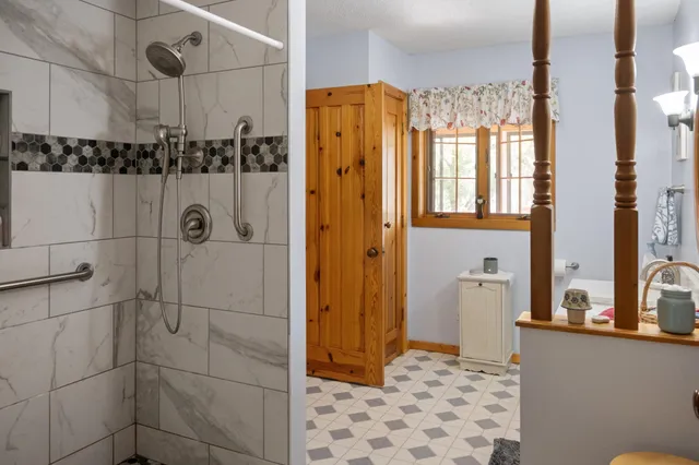 $874,000 | 5895 Mapleton Road South, Baxter, MN 56425