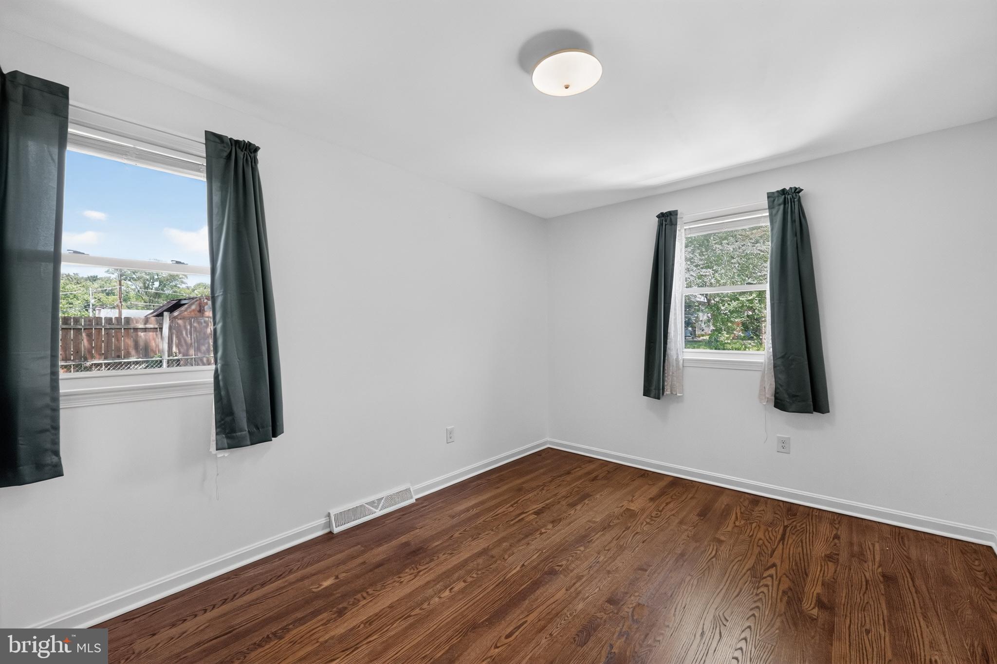 11321 Brandywine Road Clinton, MD 20735 - Photo 17 of 34 Bedroom # 1