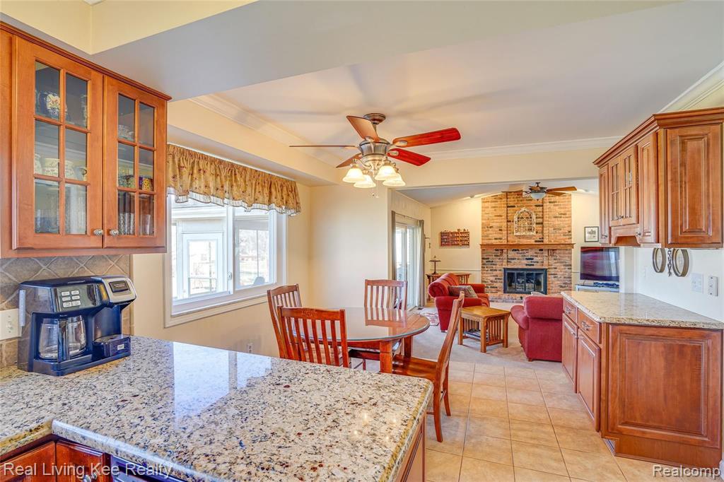 820 Downhill Lane Rochester Hills, MI 48307 - Photo 15 of 43