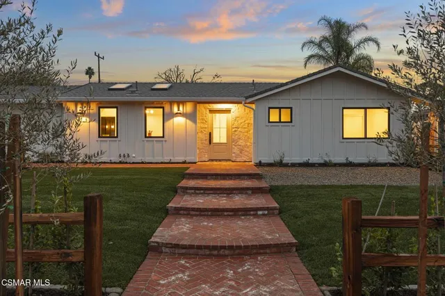 $4,850 | 734 Calle Margarita, Unit A, Thousand Oaks, CA 91360