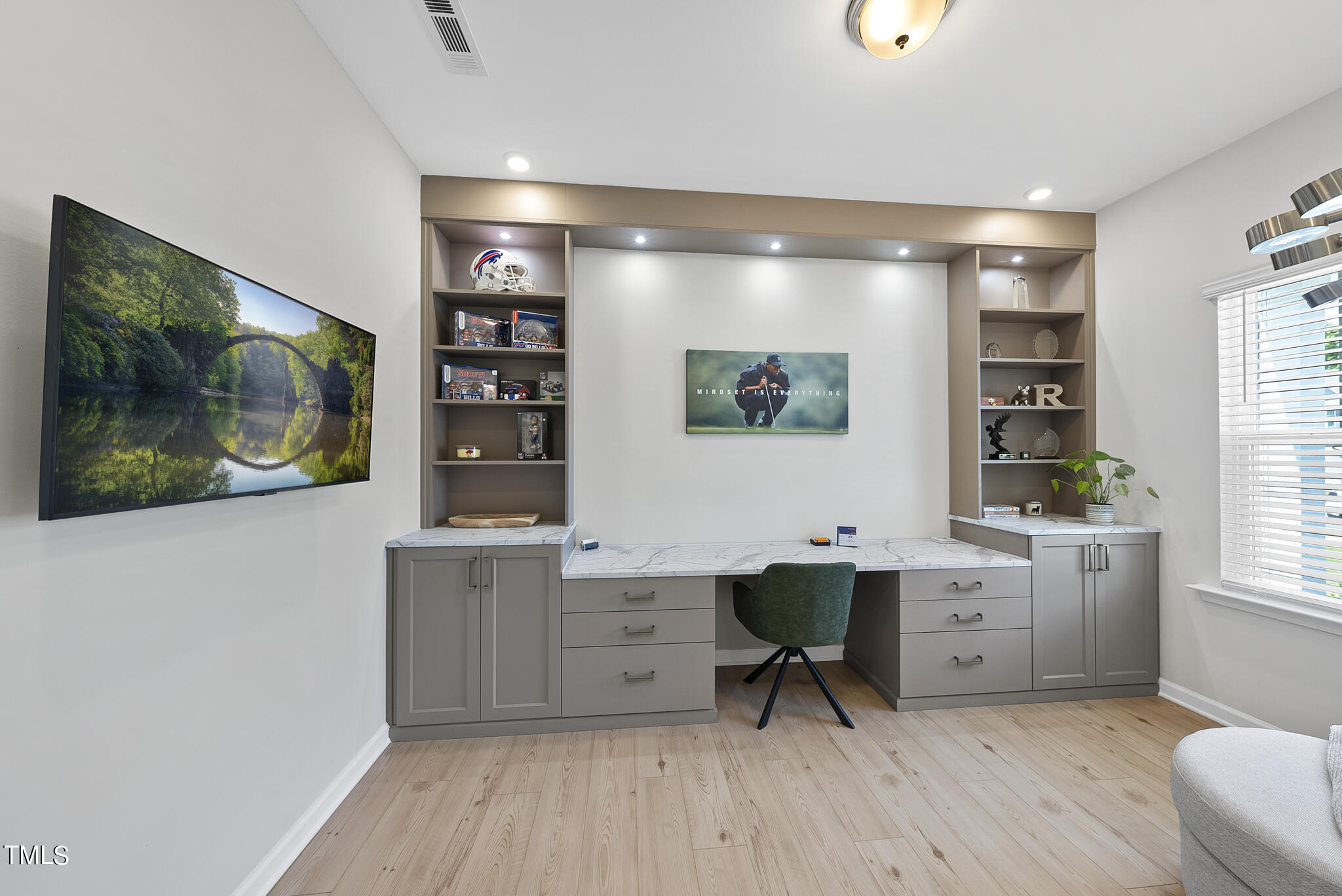 3813 Cross Timber Lane Raleigh, NC 27603 - Photo 5 of 42 DSC01306
