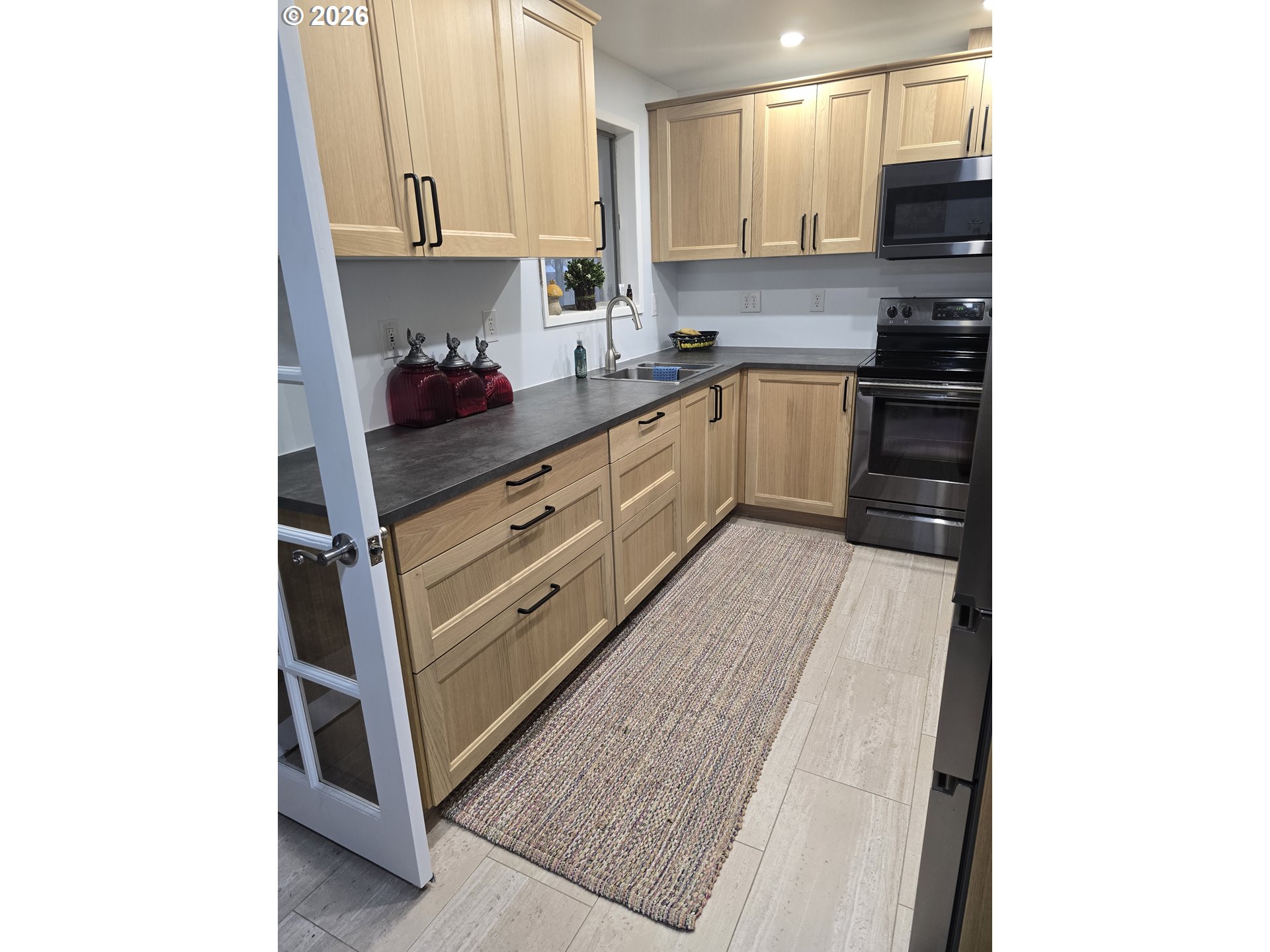 1510 Rainier Road Woodburn, OR 97071 - Photo 6 of 23