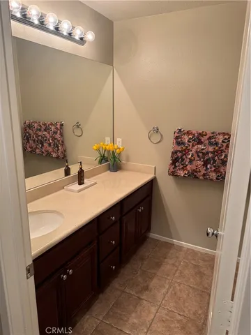 $480,000 | 15723 Parkhouse Drive, Unit 40, Fontana, CA 92336