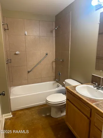 $1,000 | 1422 Southport Boulevard, Unit A, New Iberia, LA 70560