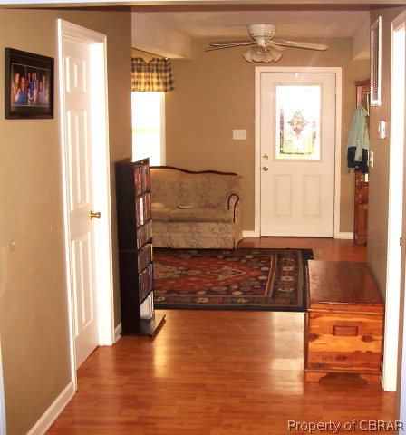 8133 Adams Creek Road Gloucester, VA 23061 - Photo 4 of 10
