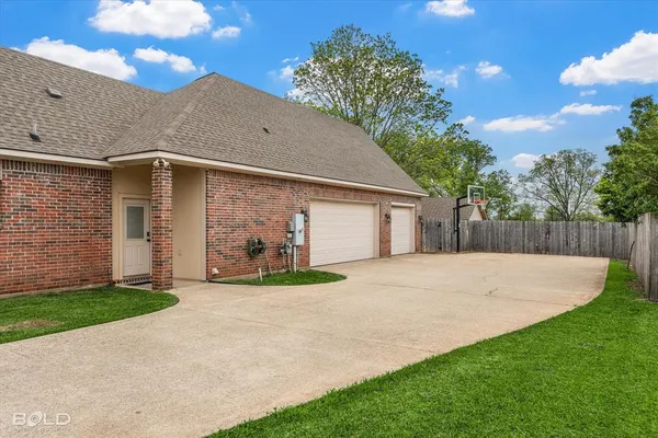 $659,000 | 252 Cattail Trail, Benton, LA 71006