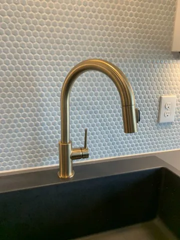 a close view of sink