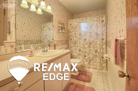 3385 West Carpenter Road Flint, MI 48504 - Photo 17 of 26 20452394-16.JPG