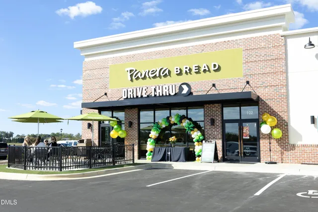 $369,900 | 447 North Great White Way, Clayton, NC 27527