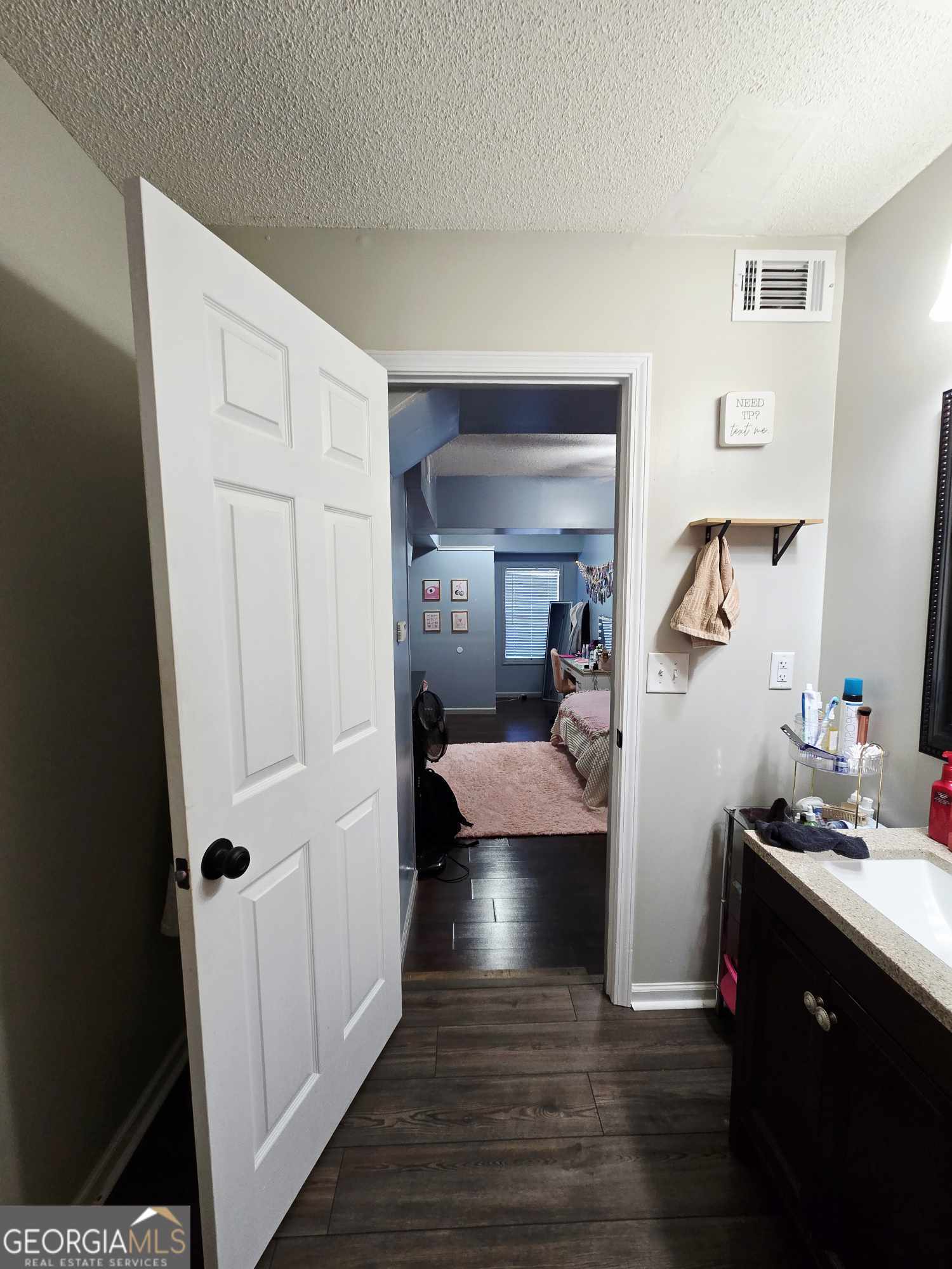 10 Shannons Lane Comer, GA 30629 - Photo 45 of 50 a view of a bedroom from a hallway