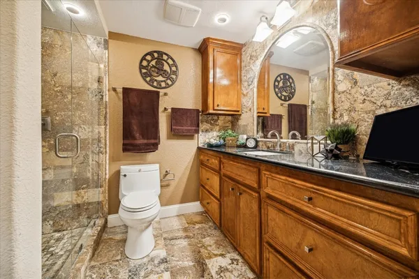 $249,000 | 3231 Allen Parkway, Unit 1115, Houston, TX 77019