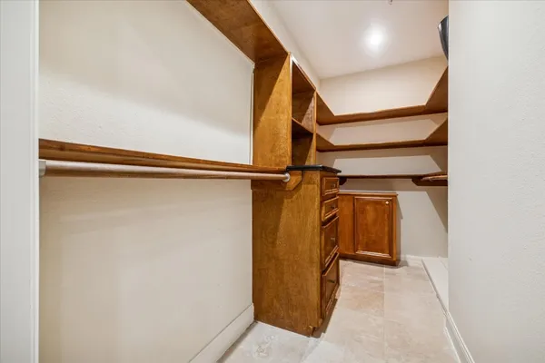 $249,000 | 3231 Allen Parkway, Unit 1115, Houston, TX 77019