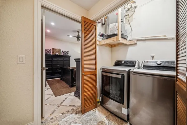 $249,000 | 3231 Allen Parkway, Unit 1115, Houston, TX 77019