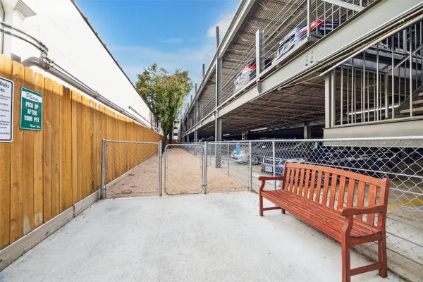 $249,000 | 3231 Allen Parkway, Unit 1115, Houston, TX 77019
