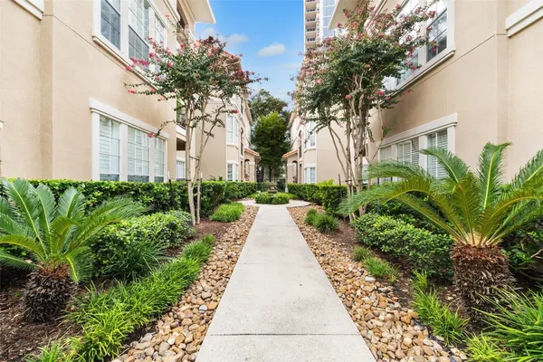 $249,000 | 3231 Allen Parkway, Unit 1115, Houston, TX 77019
