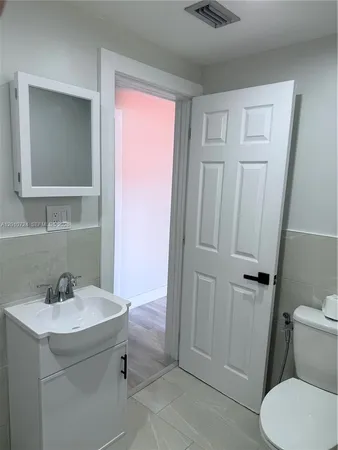 $2,600 | 2424 Southwest 12th Street, Unit 1, Miami, FL 33135
