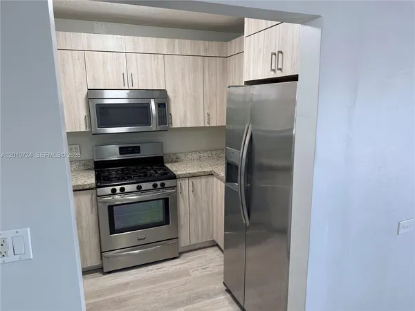 $2,600 | 2424 Southwest 12th Street, Unit 1, Miami, FL 33135