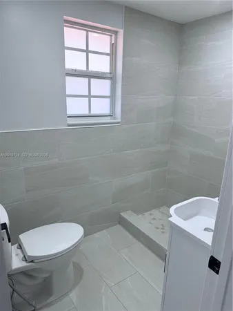 $2,600 | 2424 Southwest 12th Street, Unit 1, Miami, FL 33135