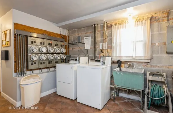 $137,000 | 6952 West 65th Street, Unit 2B, Chicago, IL 60638