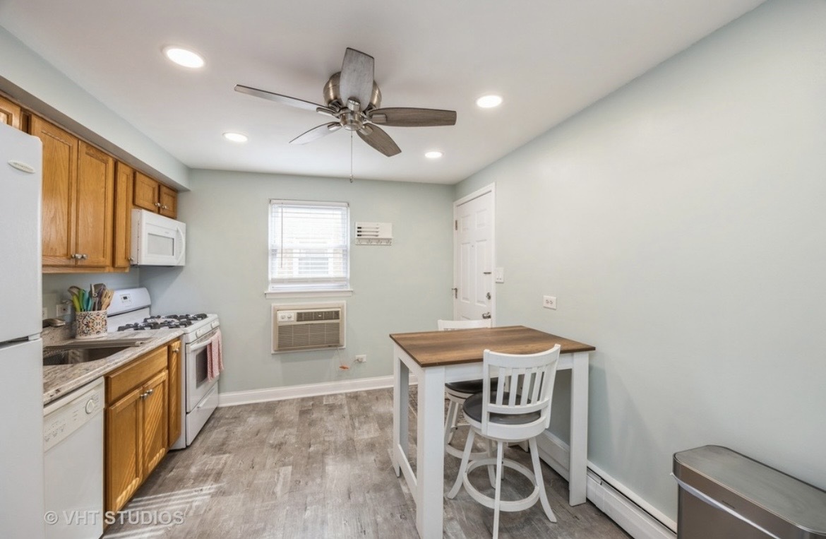 6952 West 65th Street, Unit 2B Chicago, IL 60638 - Photo 6 of 15