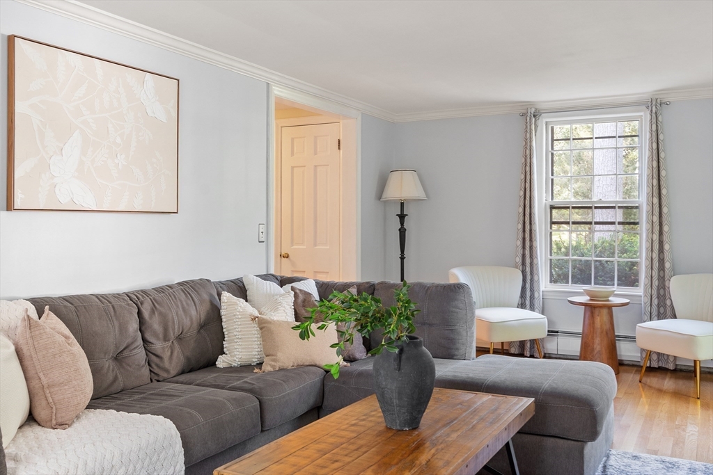 26 Wing Road Lynnfield, MA 01940 - Photo 20 of 39 a living room with furniture flowerpot and window