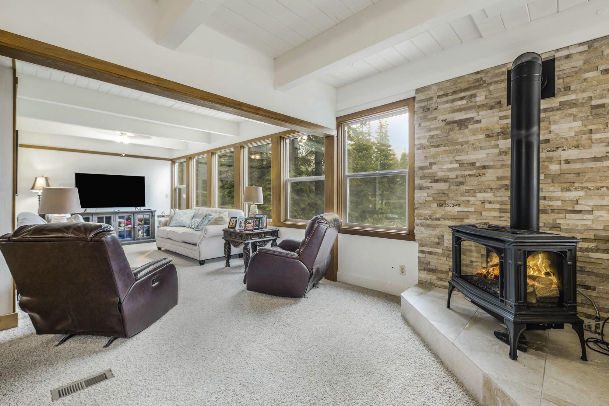 375 Ellis Road Homewood, CA 96141 - Photo 14 of 21 a living room with furniture and a flat screen tv
