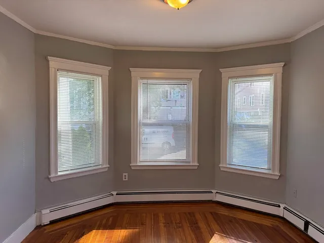 $2,200 | 129 South Elm Street, Unit 1R, Haverhill, MA 01835