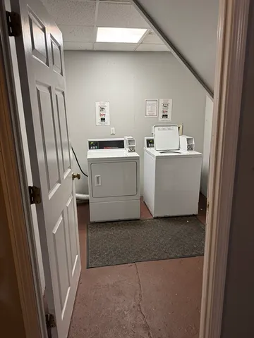 $2,200 | 129 South Elm Street, Unit 1R, Haverhill, MA 01835