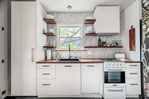 $749,000 | 904 Avondale Road, Austin, TX 78704