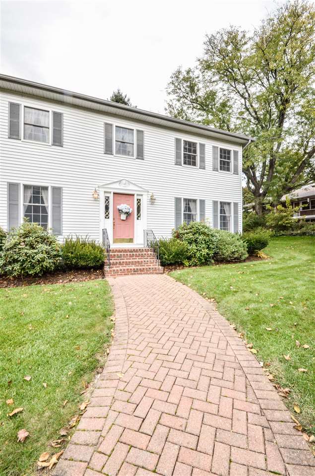 70 Ridge Road Manchester, NH 03104 - Photo 2 of 20